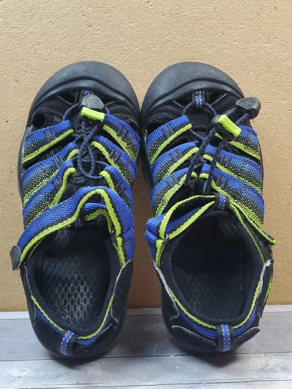 Keen Neport H2 Waterproof Hiking Sandals Size 2